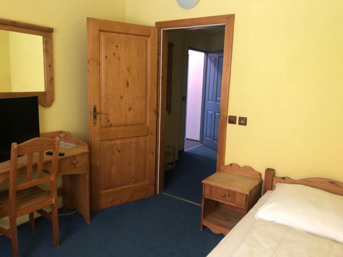 Hotel Ondras Z Beskyd Ostravice Esterno foto