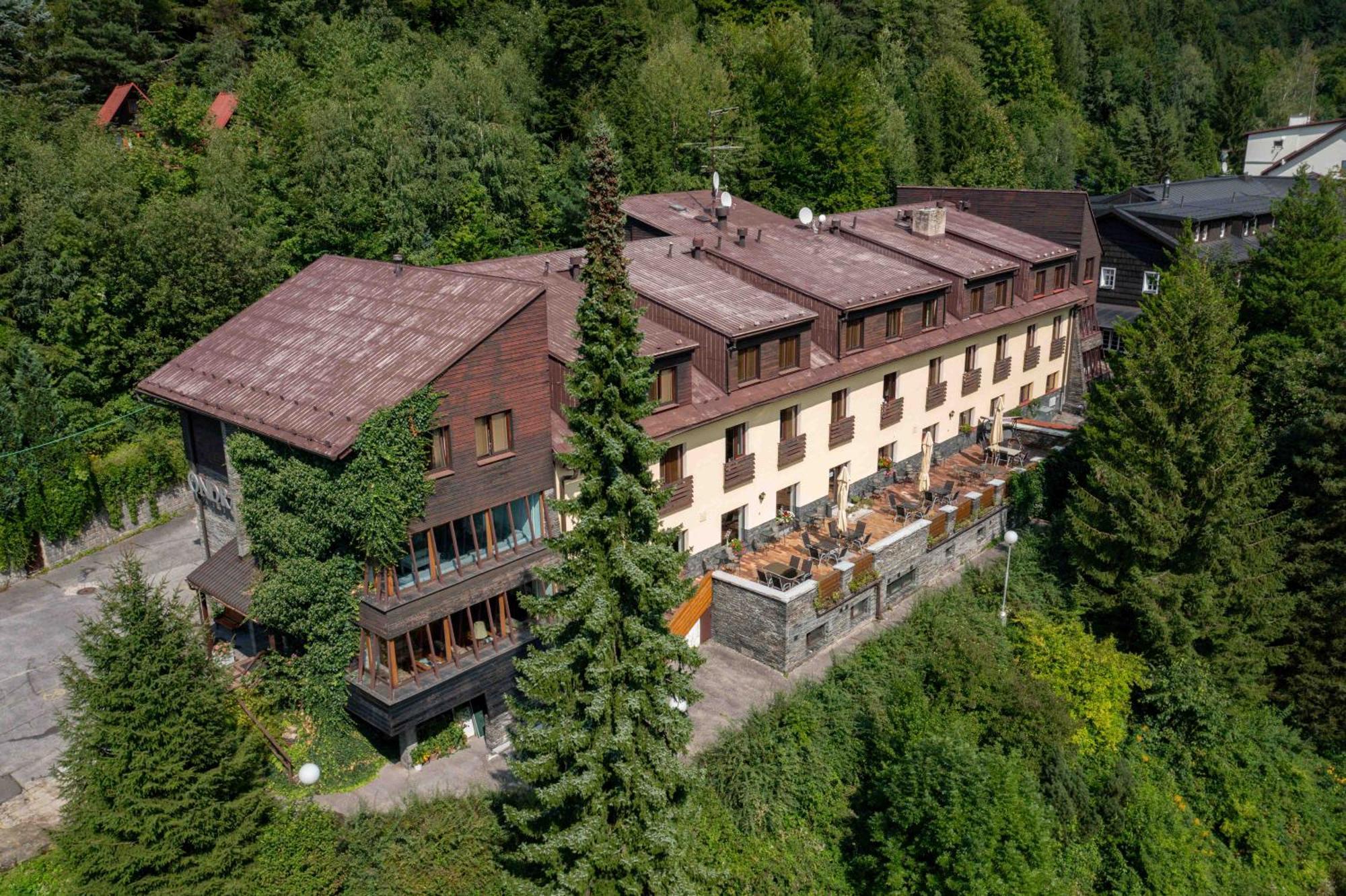 Hotel Ondras Z Beskyd Ostravice Esterno foto